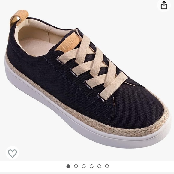 Spenco Shoes - NEW Spenco Orthotic Canvas Sneakers
Espadrille Jute Stye Trim Malibu